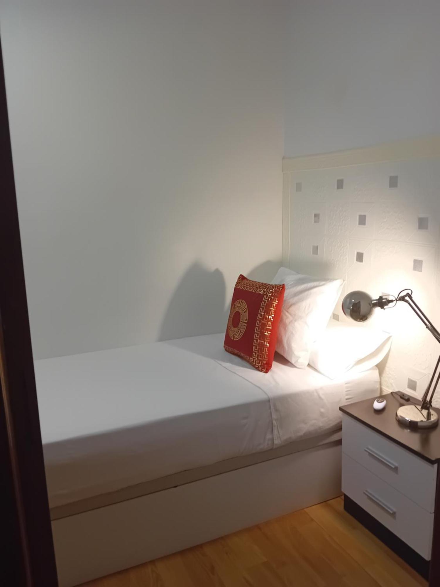 Apartamento Compartido Excelente Ubicacion エル・プラー・デ・ジョブレガット エクステリア 写真
