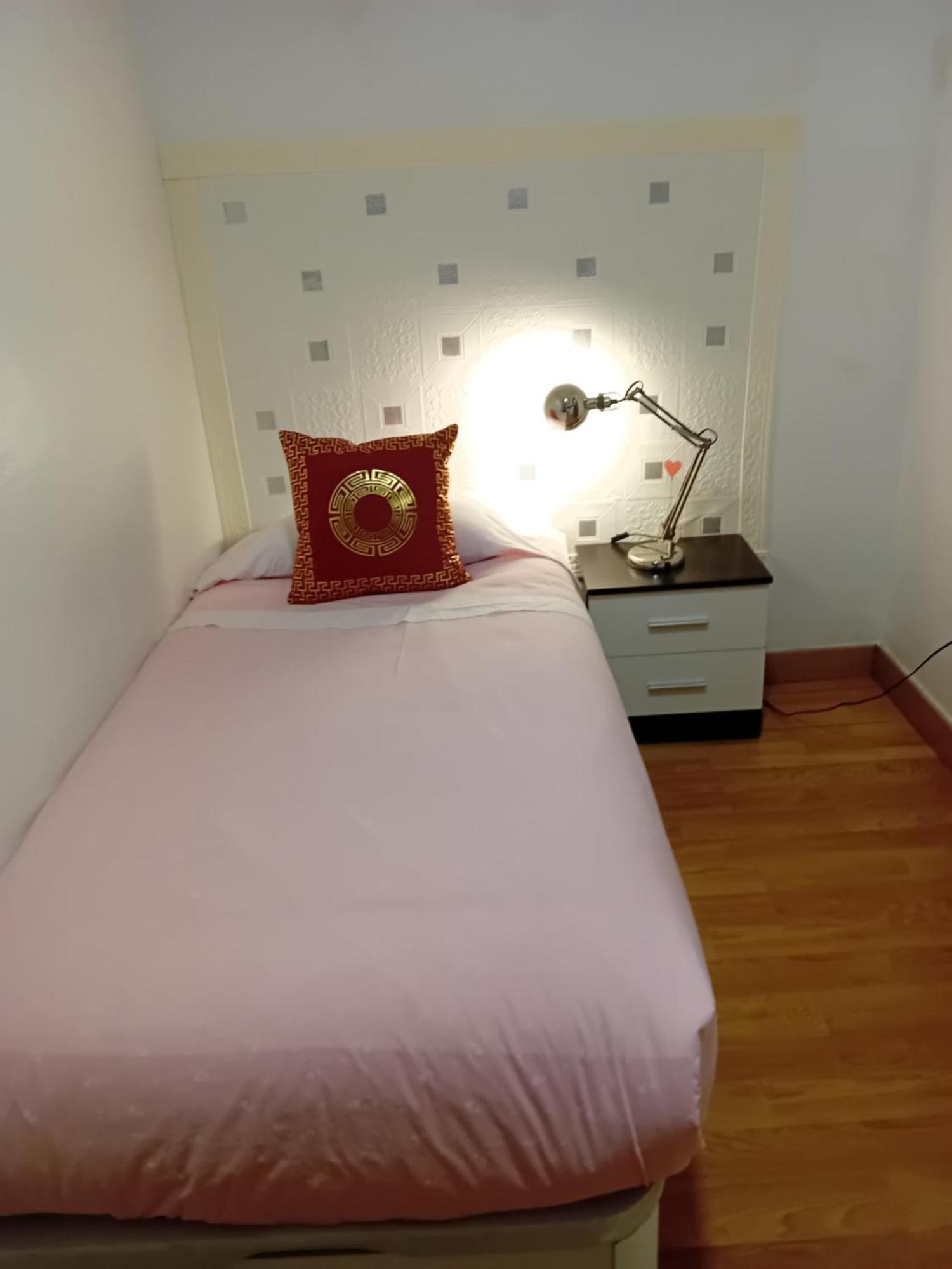 Apartamento Compartido Excelente Ubicacion エル・プラー・デ・ジョブレガット エクステリア 写真