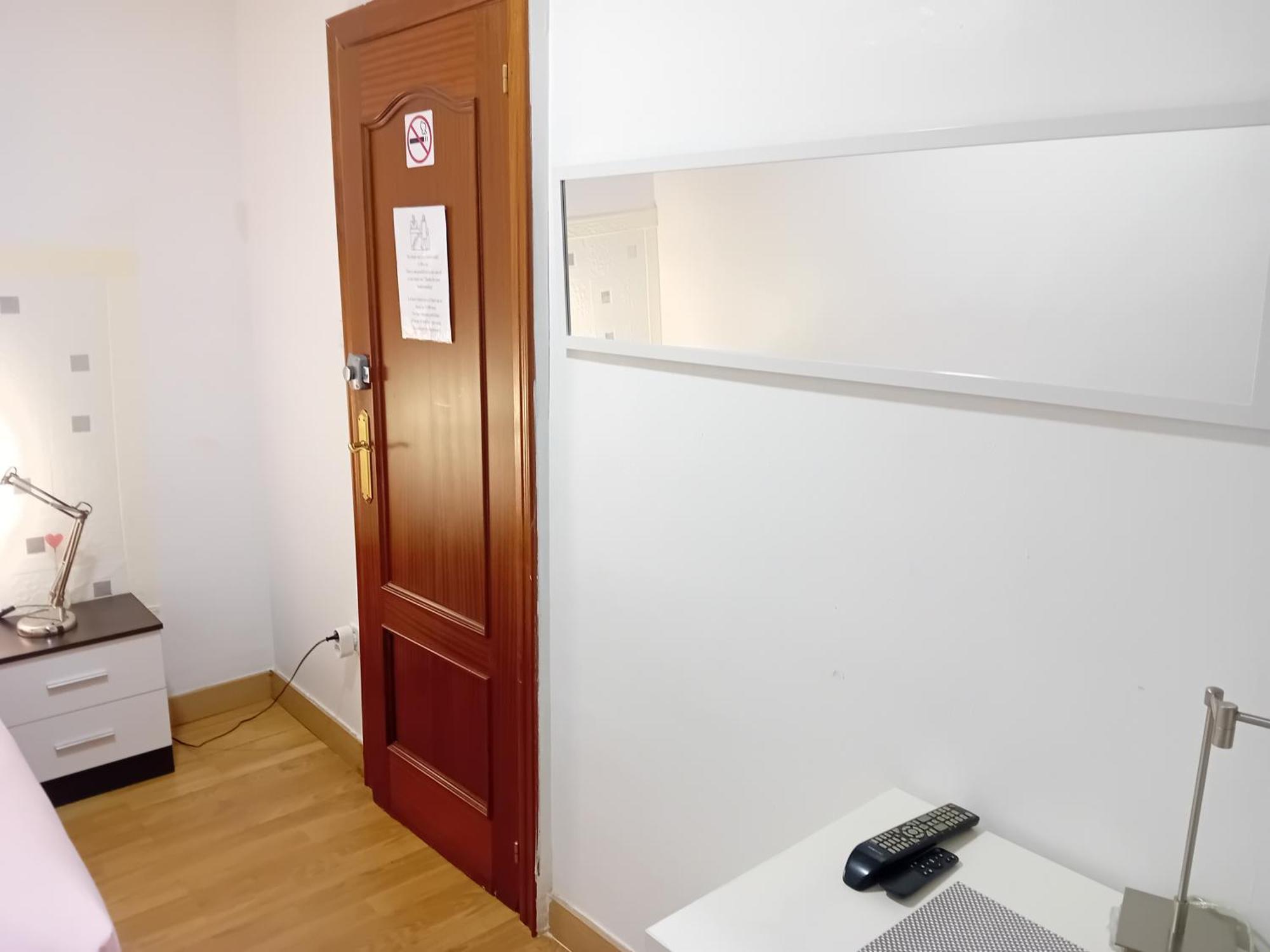 Apartamento Compartido Excelente Ubicacion エル・プラー・デ・ジョブレガット エクステリア 写真