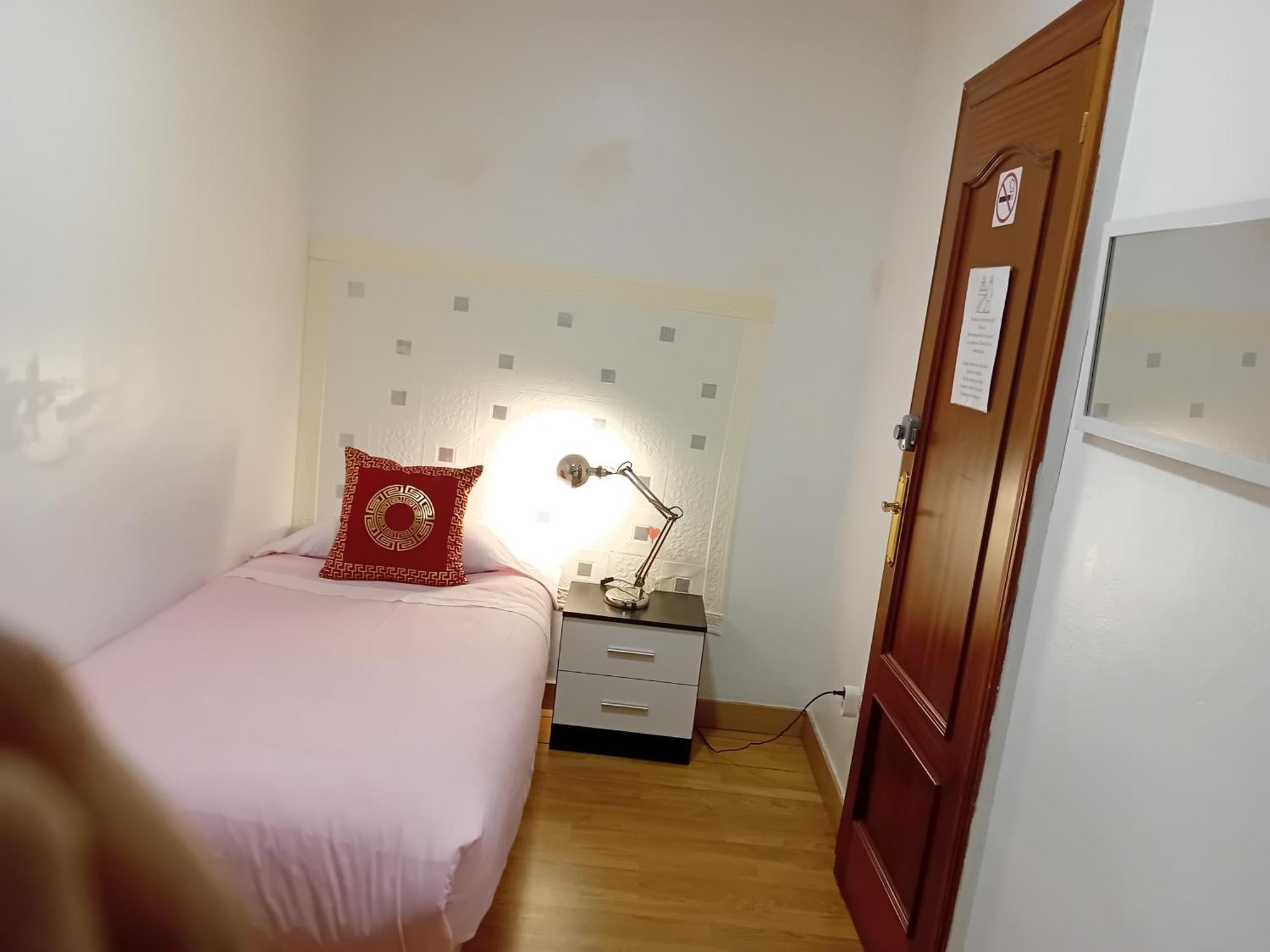 Apartamento Compartido Excelente Ubicacion エル・プラー・デ・ジョブレガット エクステリア 写真