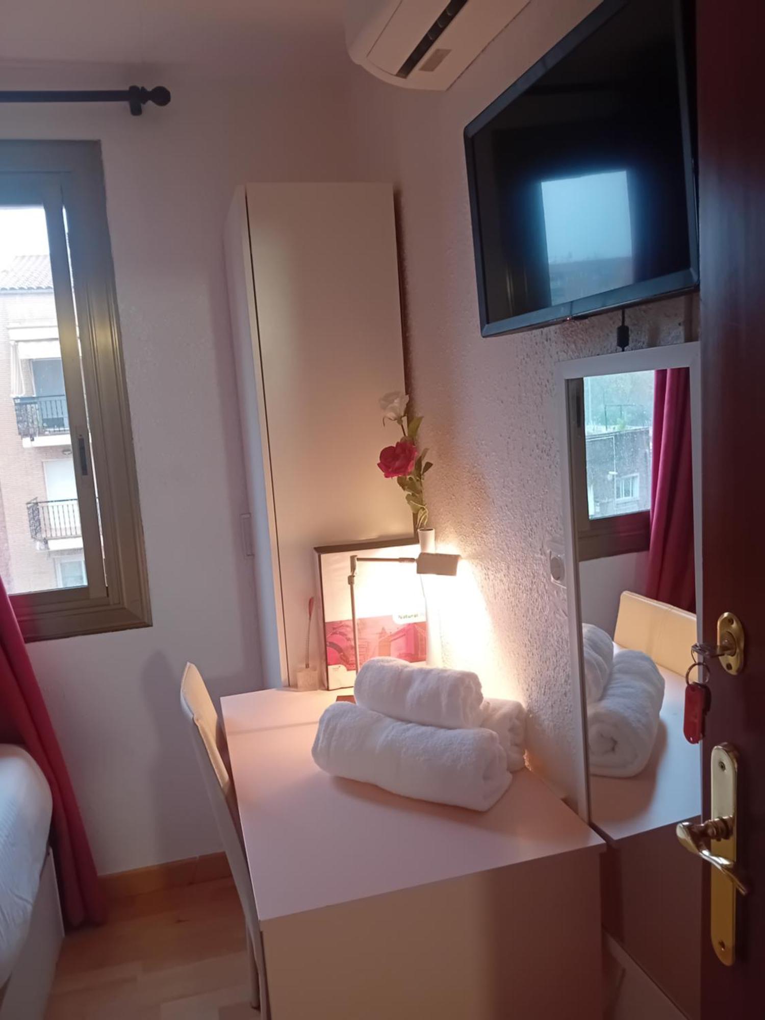 Apartamento Compartido Excelente Ubicacion エル・プラー・デ・ジョブレガット エクステリア 写真