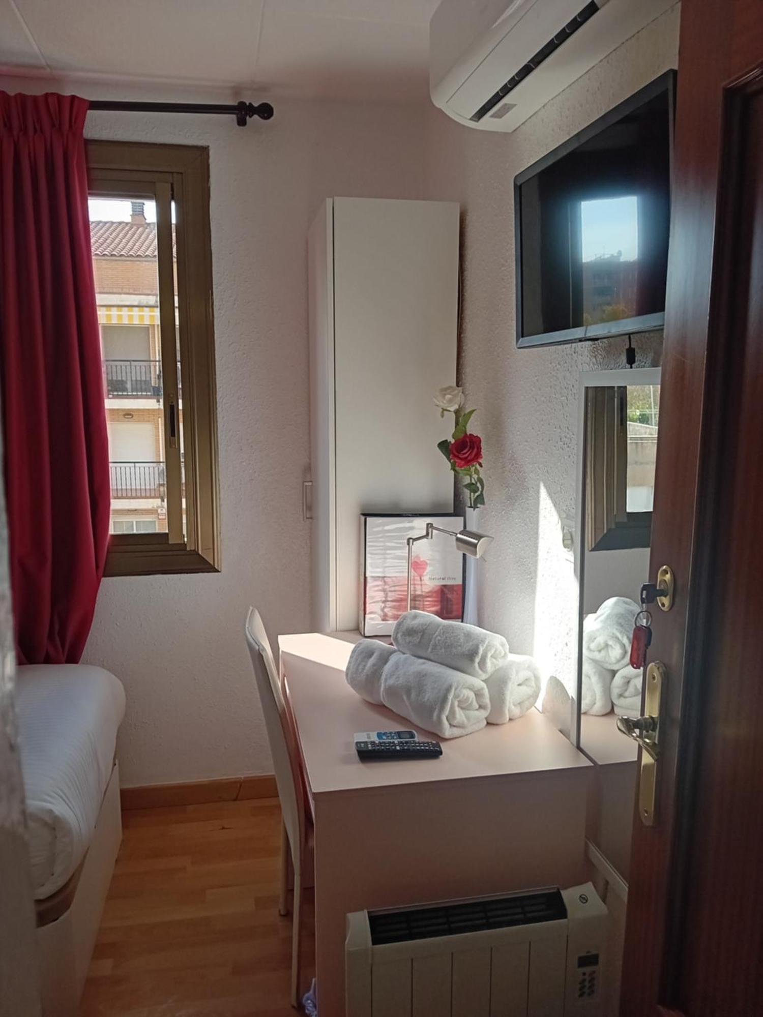 Apartamento Compartido Excelente Ubicacion エル・プラー・デ・ジョブレガット エクステリア 写真