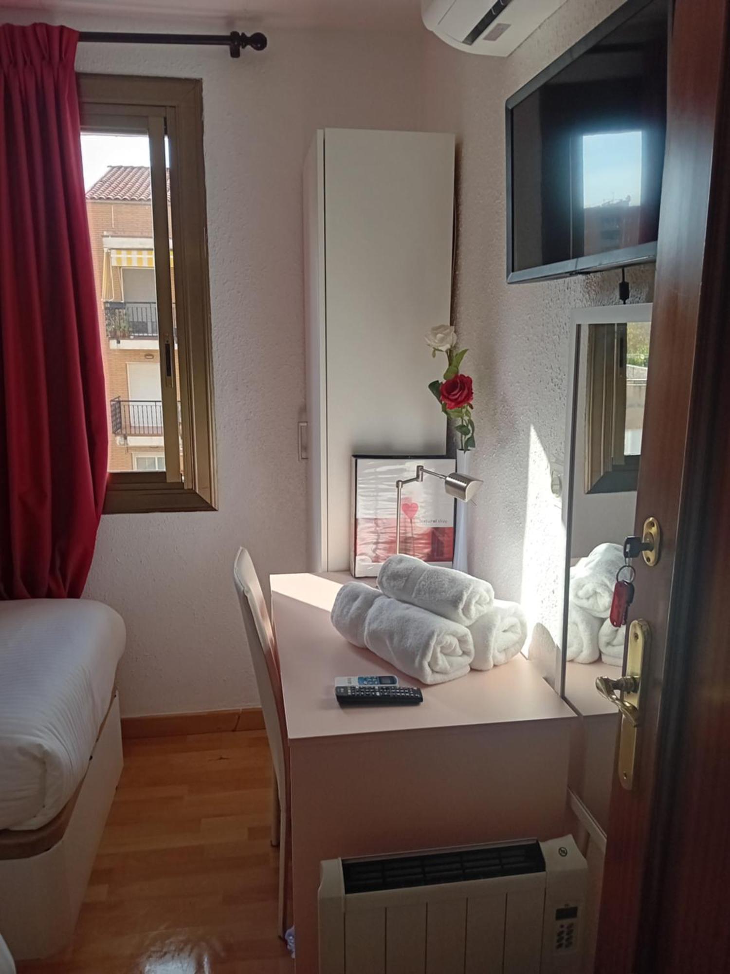 Apartamento Compartido Excelente Ubicacion エル・プラー・デ・ジョブレガット エクステリア 写真